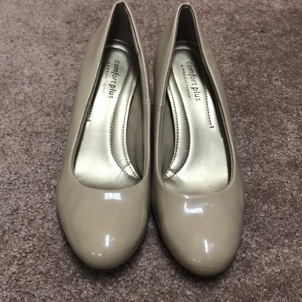 Comfort Plus Shiny Nude Pumps